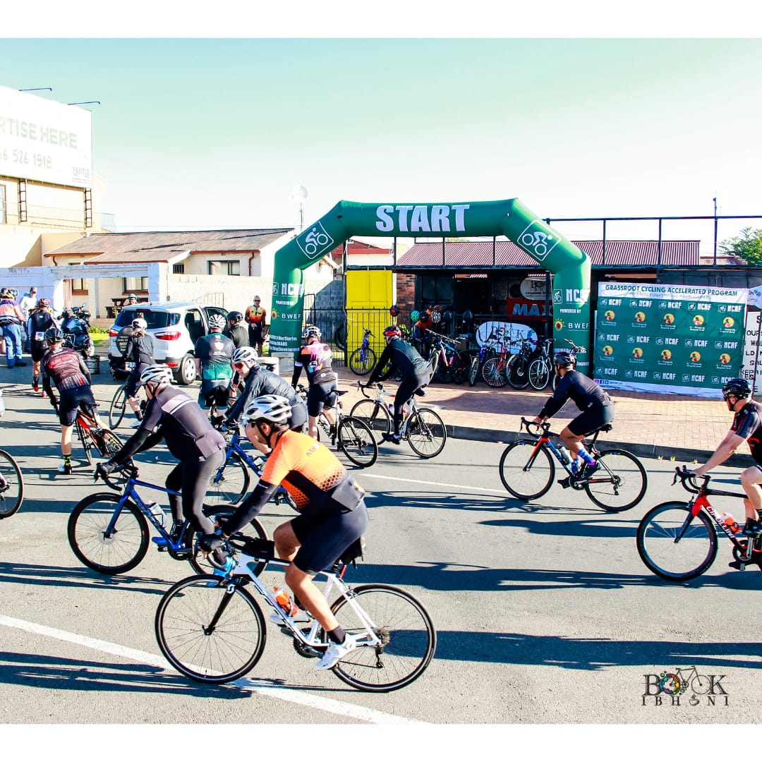 book_ibhoni's tweet photo. Tour De Libraries was such a  success, with a group of enthusiastic cyclists taking part in the ride.

It was a wonderful opportunity for people to come together, donate books, and promote education in the community.
#ShovaNeBookIbhoni
#TourDeLibraries2023 https://t.co/1Rlf7yzWnG