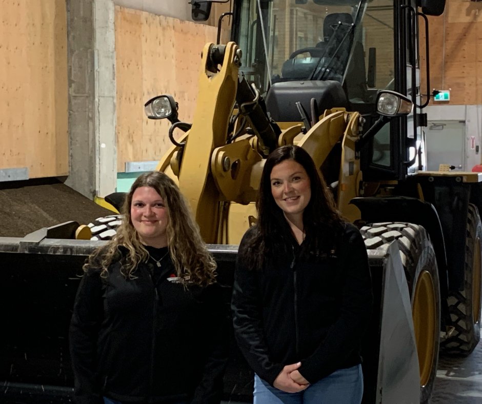 #MeetTheTeam Introducing Ashley & Charlotte, who have joined our team as #Agronomy Sales Consultants! 🌾🚜 Reach out to our #OakwoodAgCentre for all your spring seed, fertilizer & chemical needs. #ComeGrowWithUs #ServingYourGrowingNeeds