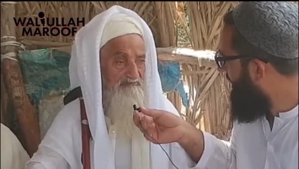 lovinriyadh's tweet photo. This old Man became famous on social media after his viral video, he is basically from balochistan, #Pakistan, he sold all his livestock in order to go to #Umrah.

IG: https://t.co/zJQojlHUpk https://t.co/Lw3rraKOZ9