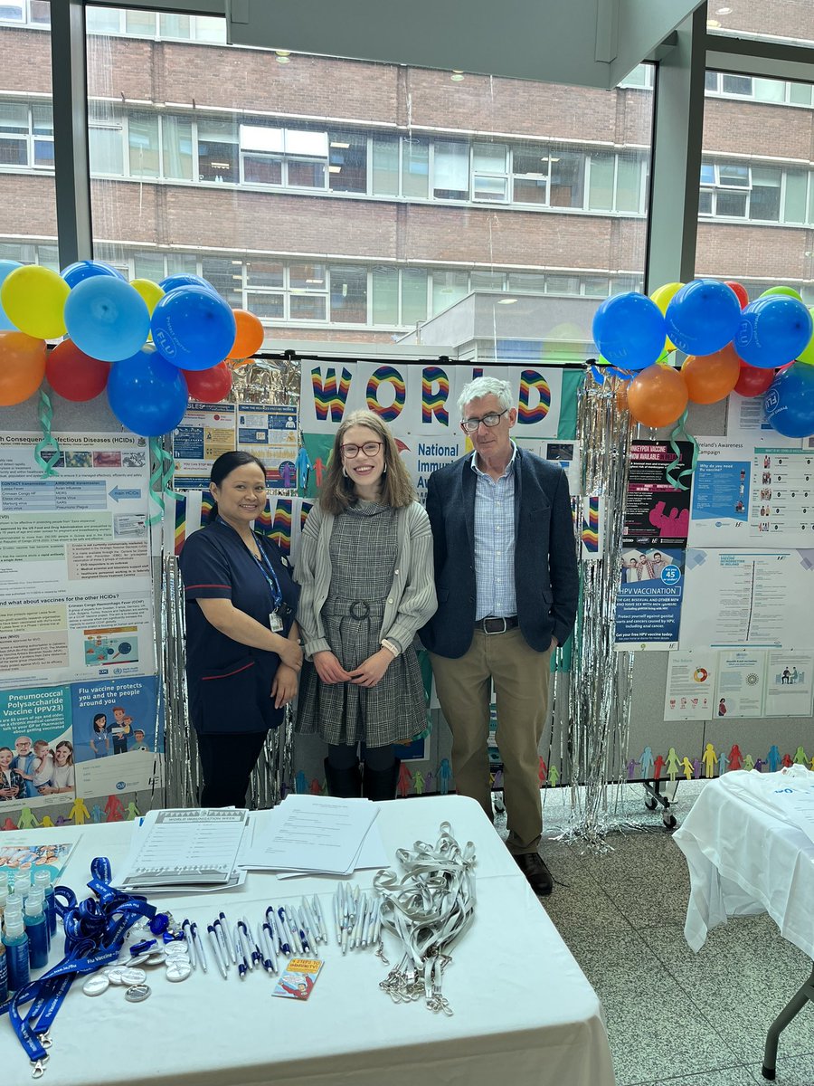 Thanks Cria Dowling and Dr. Tom Barrett from @HSEImm  for visiting our vaccine awareness stand this morning. #TheBigCatchUp #vaccineworks #WorldImmunisationWeek #EveryDoseCounts #WIW2023 #EIW2023