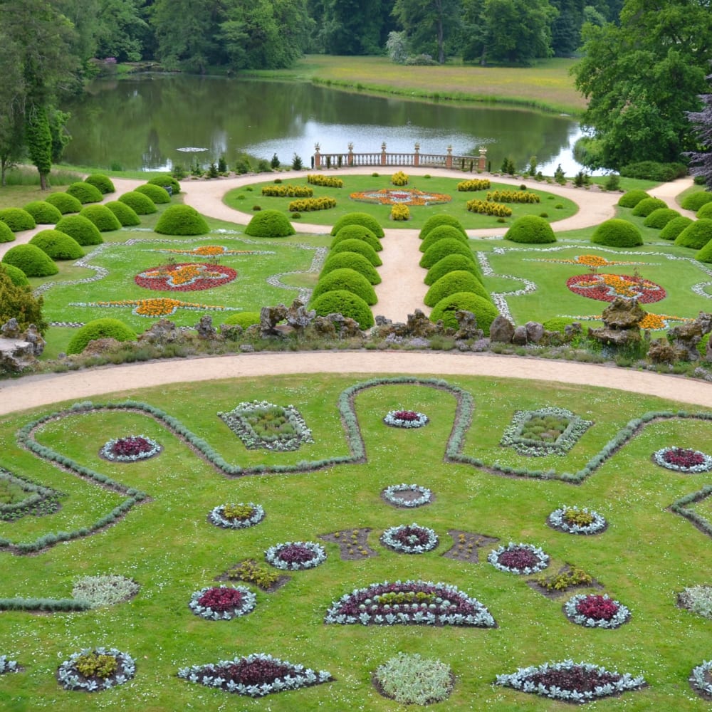 Endlich ist der Frühling da! Das zarte Grün an Sträuchern und Bäumen ist nun nicht mehr zu übersehen. Damit beginnt die Zeit, Brandenburgs Gärten und Parks zu entdecken. Wir haben schöne Touren zusammengestellt! presse.reiseland-brandenburg.de/pressreleases/…