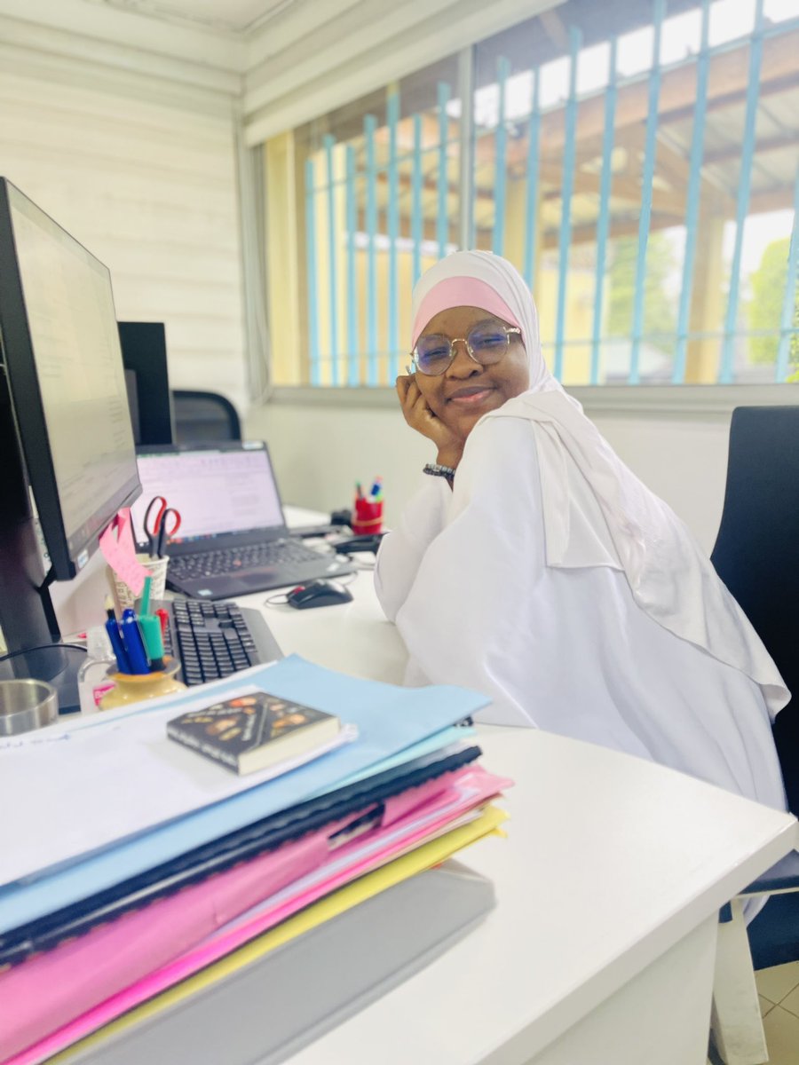 Comment envoyer un e-mail professionnel ? 

Je travaille beaucoup avec les jeunes et je remarque des lacunes à ce niveau. Des e-mails sans objet ou sans corps de message avec juste des fichiers joints. Ce n’est pas professionnel et cela peut vous porter préjudice.