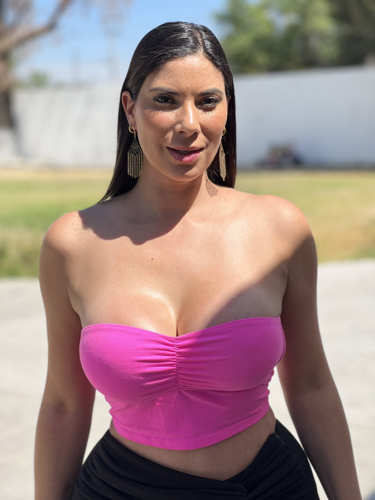 Azúcar Alejandra'S Onlyfans: A Deep Dive Into Her Content - z4wgvwf