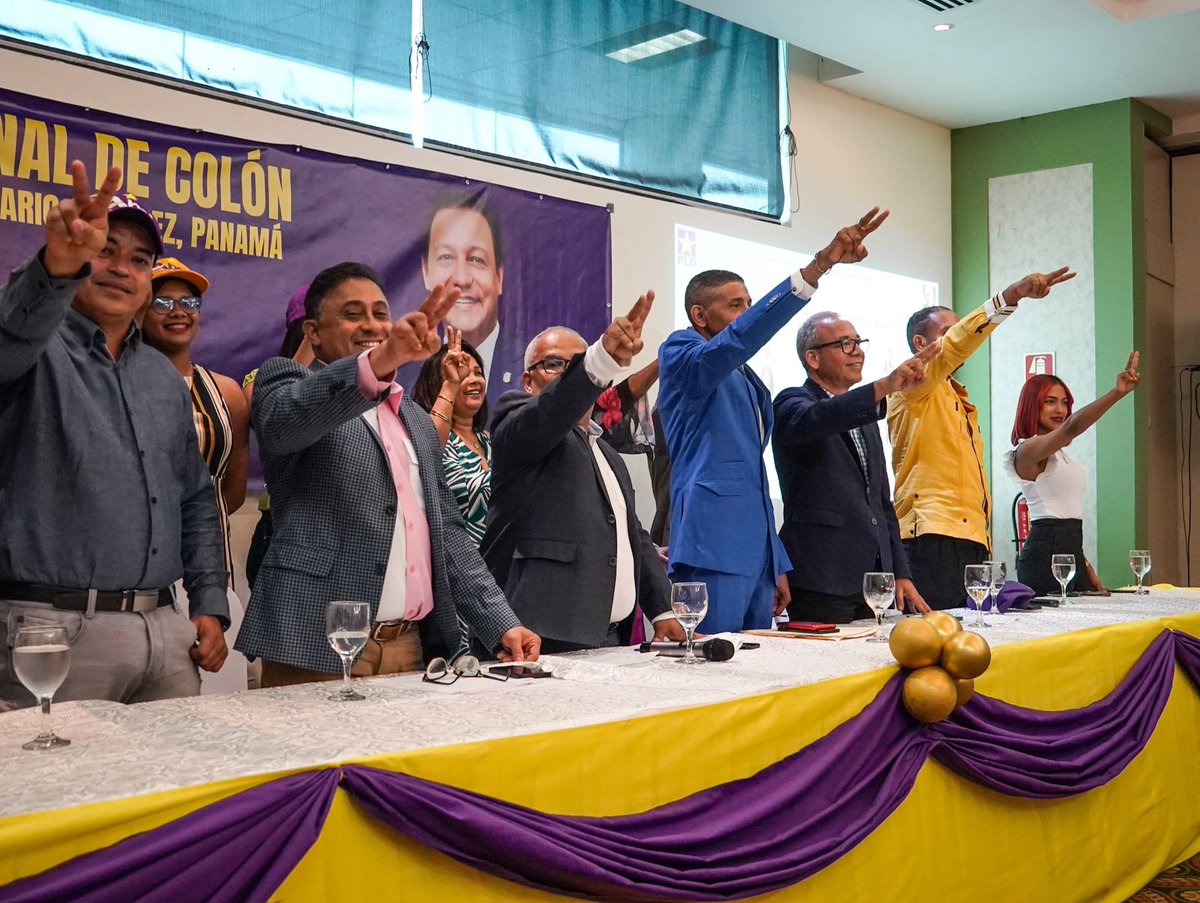 organizacionpld's tweet photo. En estos encuentros en Panamá asistió una comisión integrada por los titulares de la Secretaría de Enlace y Comunicación Interna, Ruben Bichara; Secretaría de Dominicano en el Exterior,Alexys Lantigua; y Secretaría de Organización @mayoescoto

#organizacionpld #pld #pldexterior https://t.co/vAX6LH1JbY