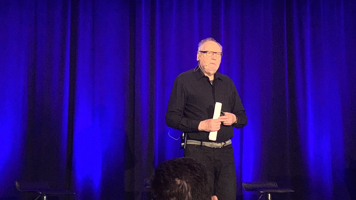 Mchechile's tweet photo. Starting @AQPDE1 @MichaelFullan1 #leadership dans lea écoles et changement systématique #connectedautonomy https://t.co/q6dqfZPILB