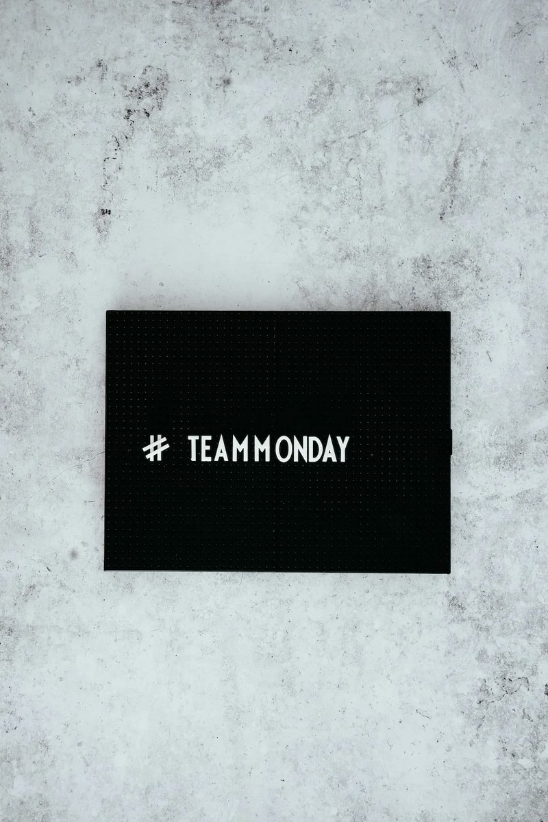 Vosaic's tweet photo. It's a new week and a new opportunity to learn and grow. What's one thing you're hoping to accomplish this week? Share it with us in the comments! #MotivationMonday #GoalSetting #K12Learning #professionaldevelopment #leader #mentor #teaching #education https://t.co/JahshjmpK2