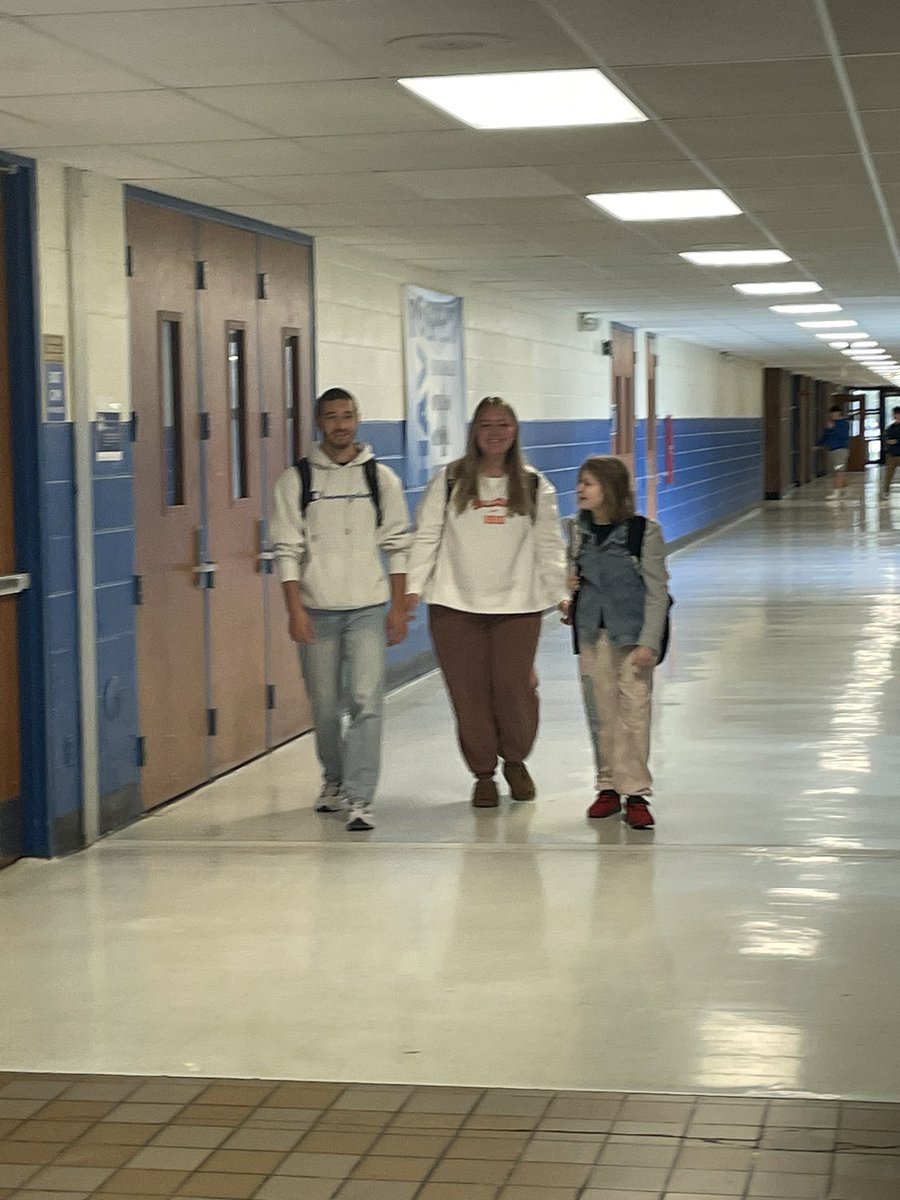 Ellen Foster tweet media