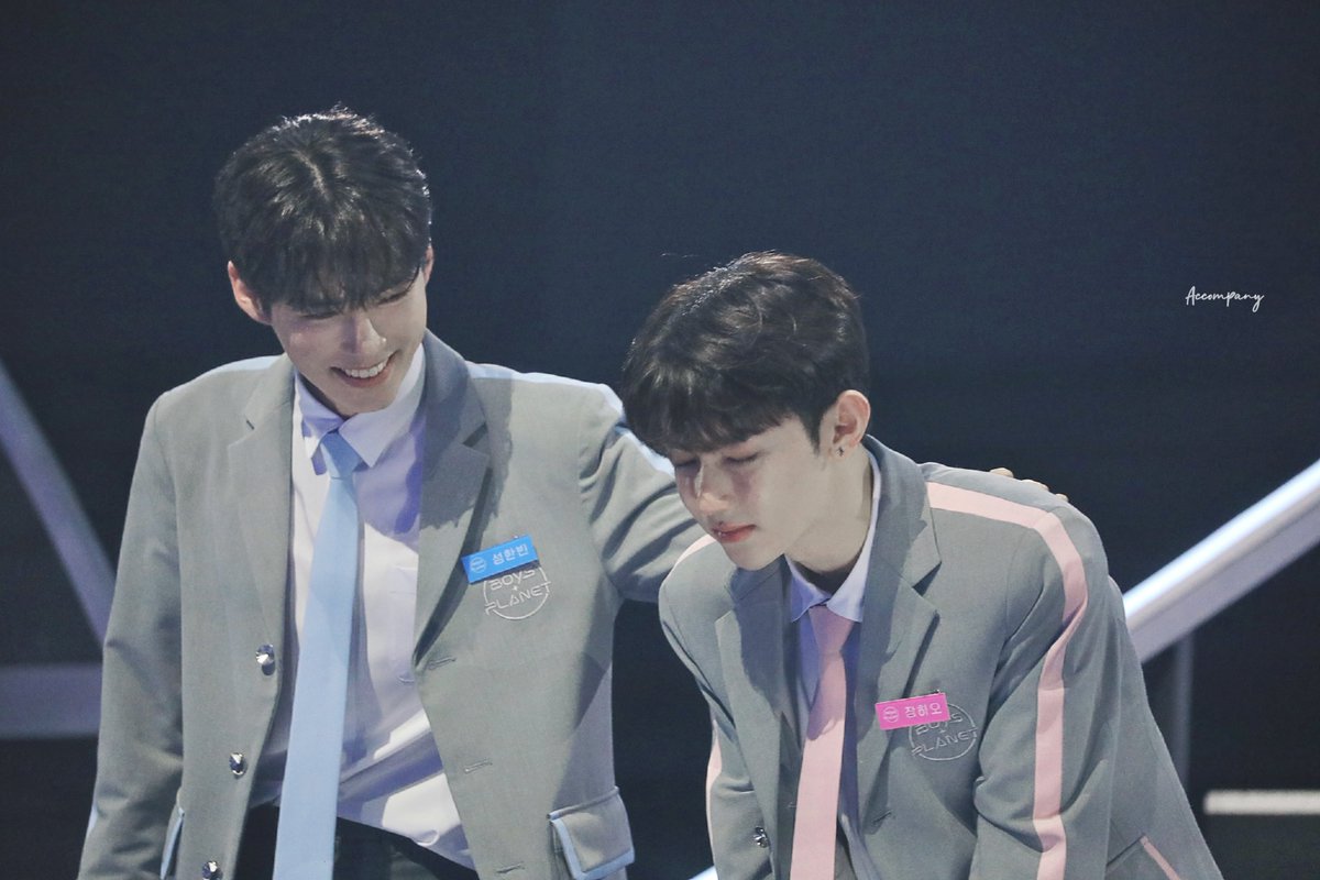 Accompany_bn's tweet photo. 230420 파이널 

🥺😭

#보이즈플래닛 #장하오 #ZHANGHAO  #章昊 #성한빈 #SUNGHANBIN  #BOYSPLANET #ZB1 #빈늘 https://t.co/juDzwn9TFQ