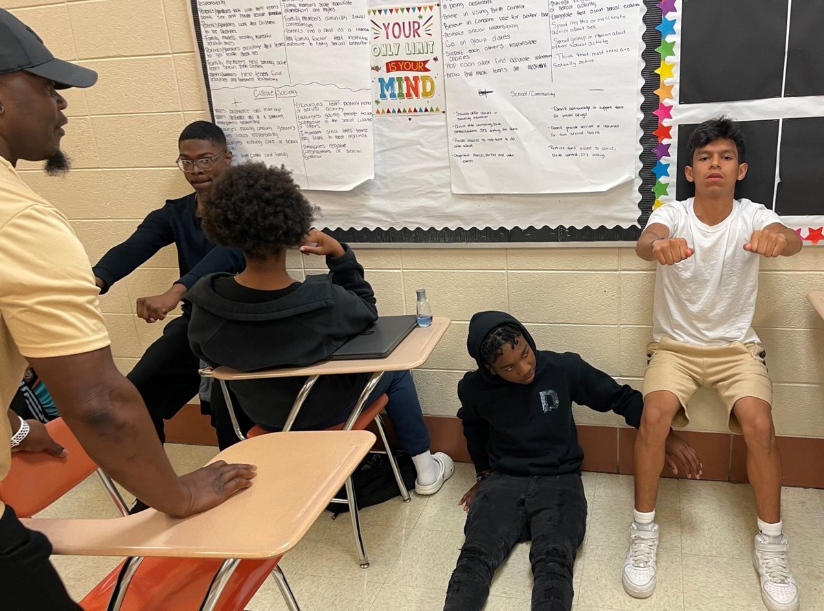 Thank you Mrs. Wright <a href="/ABCFitConnect/">ABC Fitness Connection</a> for taking the time to present to the students <a href="/Westlake_HS/">Westlake High School</a> on the harmful effects of e-cigarettes and benefits of fitness &amp; nutrition.
