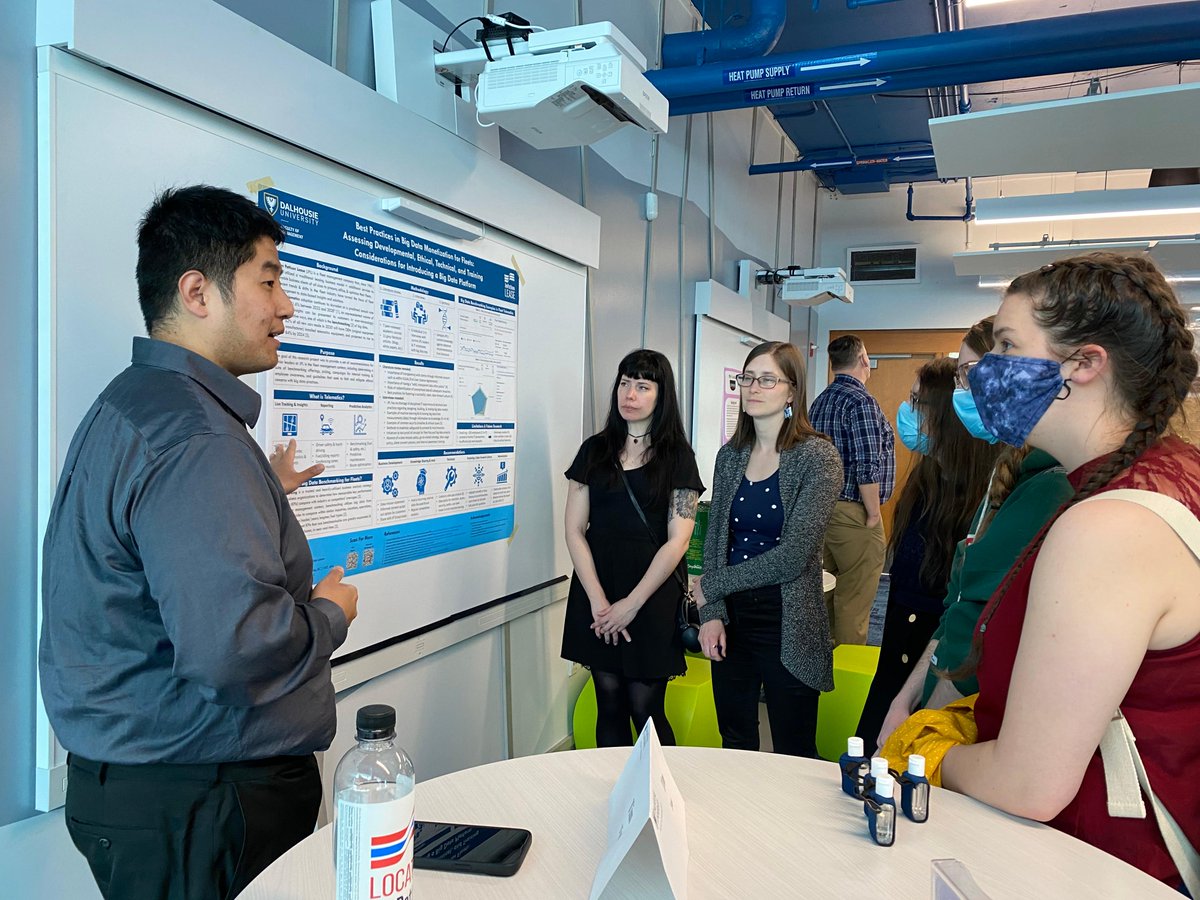 Congrats to our Master of Information Management class, who were on campus last week to present their final research projects!
 
Great work everyone, and please stay in touch after you graduate!