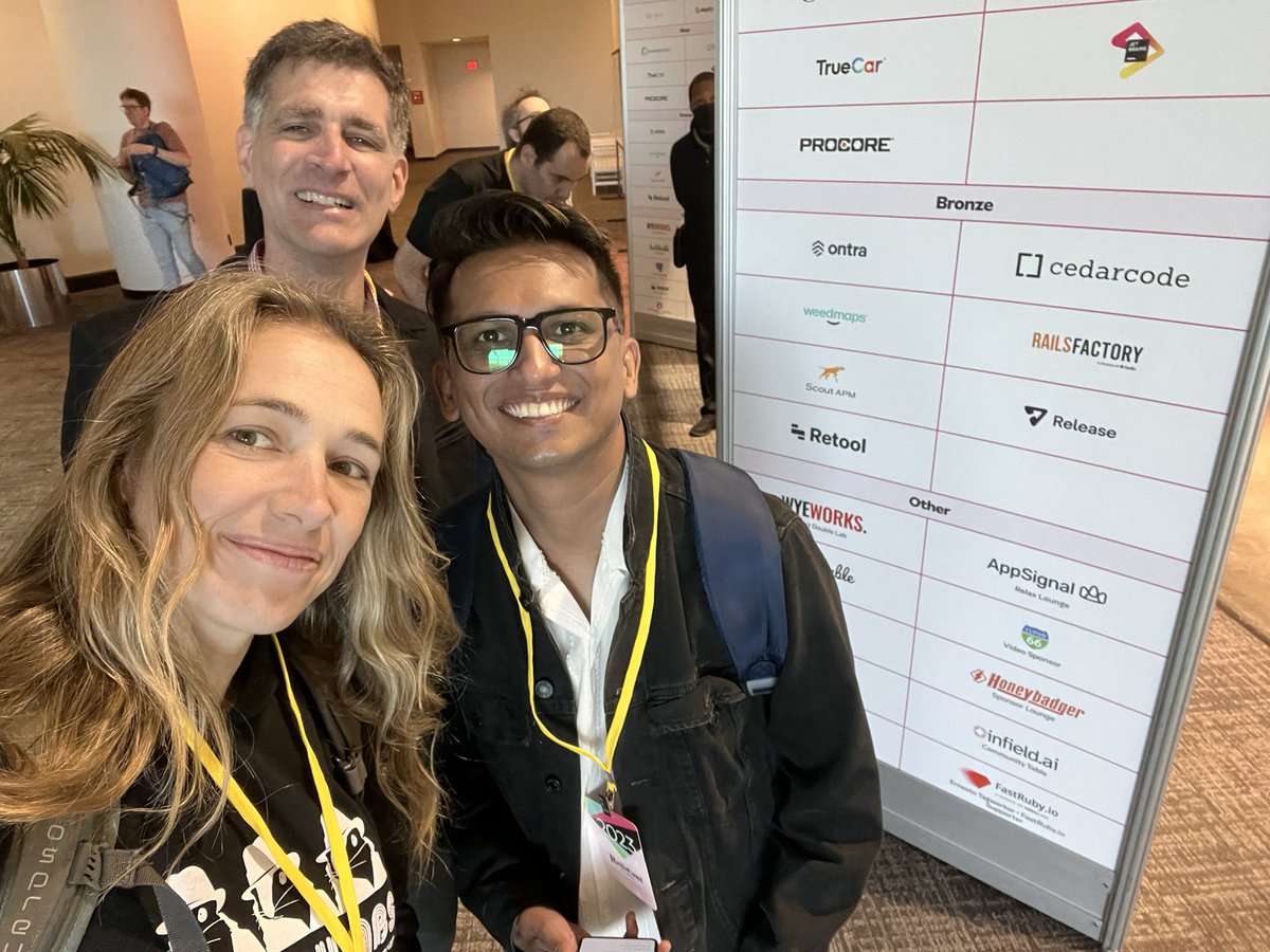 Fiona4661's tweet image. Getting ready to give our #upgrades workshop at #railsconf #fastruby #ombulabs