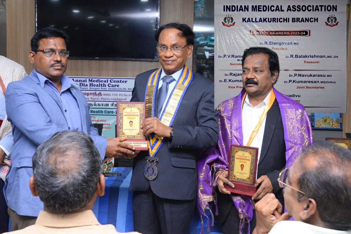 KALLAKURICHI I.M.A. office BEARERS INSTALATION FUNCTION BY OUR HONOURABLE STATE PRESIDENT DR.DR.SENTHAMILPARI.
PRESIDENT. DR.R.ELANGOVAN
SECRETARY.DR.P.V.RAMESH.
TREASURER. DR.R.BALAKRISHNAN.
WOMEN DOCTOR'S WING.
DR.K.SHANMUGAVADIVU.