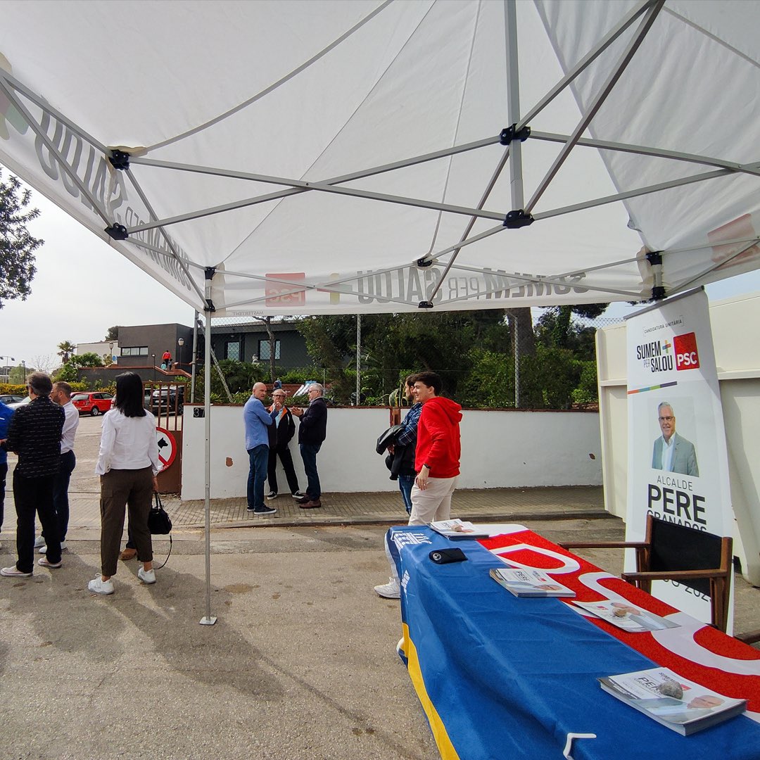 SumemPerSalou's tweet photo. 👉🏼 Segona carpa informativa per informar sobre el nou projecte polític i escoltar les diferents opinions i propostes! 🤗

📍La propera carpa informativa s’instal·larà a Via Roma el 29 d’abril (de 10 a 14 h)

#salou #alcaldesalou #alcaldedesalou #sumempersalou #peregranados https://t.co/JP1VLOKGVo