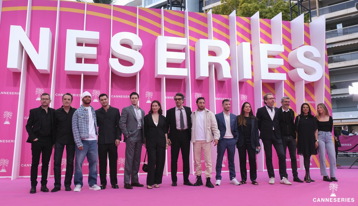Il y a une semaine à #CANNESERIES, l'équipe de #BRI foulait le pink carpet pour vous présenter la nouvelle Création Originale <a href="/canalplus/">CANAL+</a> en avant-première ! 🔥

📷  <a href="/oliviervigerie/">OLIVIER VIGERIE</a> <a href="/MathildeAudoire/">Mathilde</a>