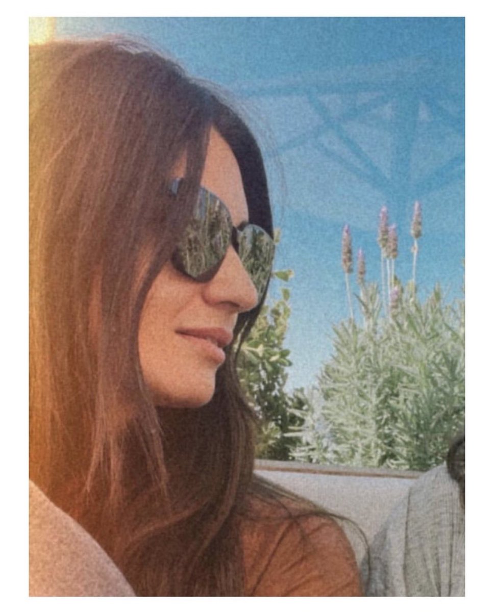 Y_Eliza13's tweet photo. ☀️🍃
#TubaBüyüküstün https://t.co/XxFtyx52oH