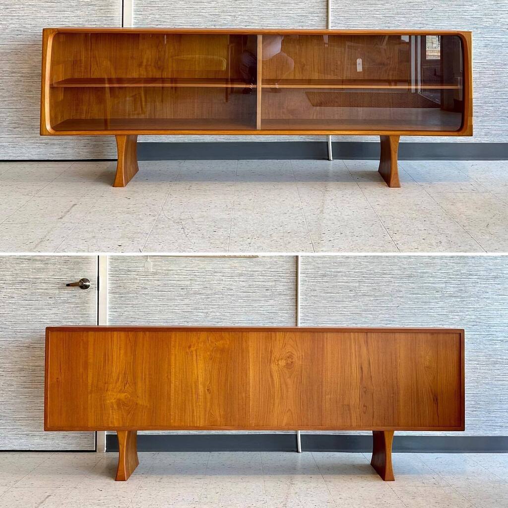 Finished back on this generously sized but narrow beauty. 

✅ 🇨🇦 wide shipping
✅ Refunds for 7 days on full priced, non-custom furniture.
✅ Restoration services
✅ Shop in store or online at vintagehomeboutique.ca 
-
-
-
-
-
-
#style #interior #ar… instagr.am/p/Cra3dmCg63m/