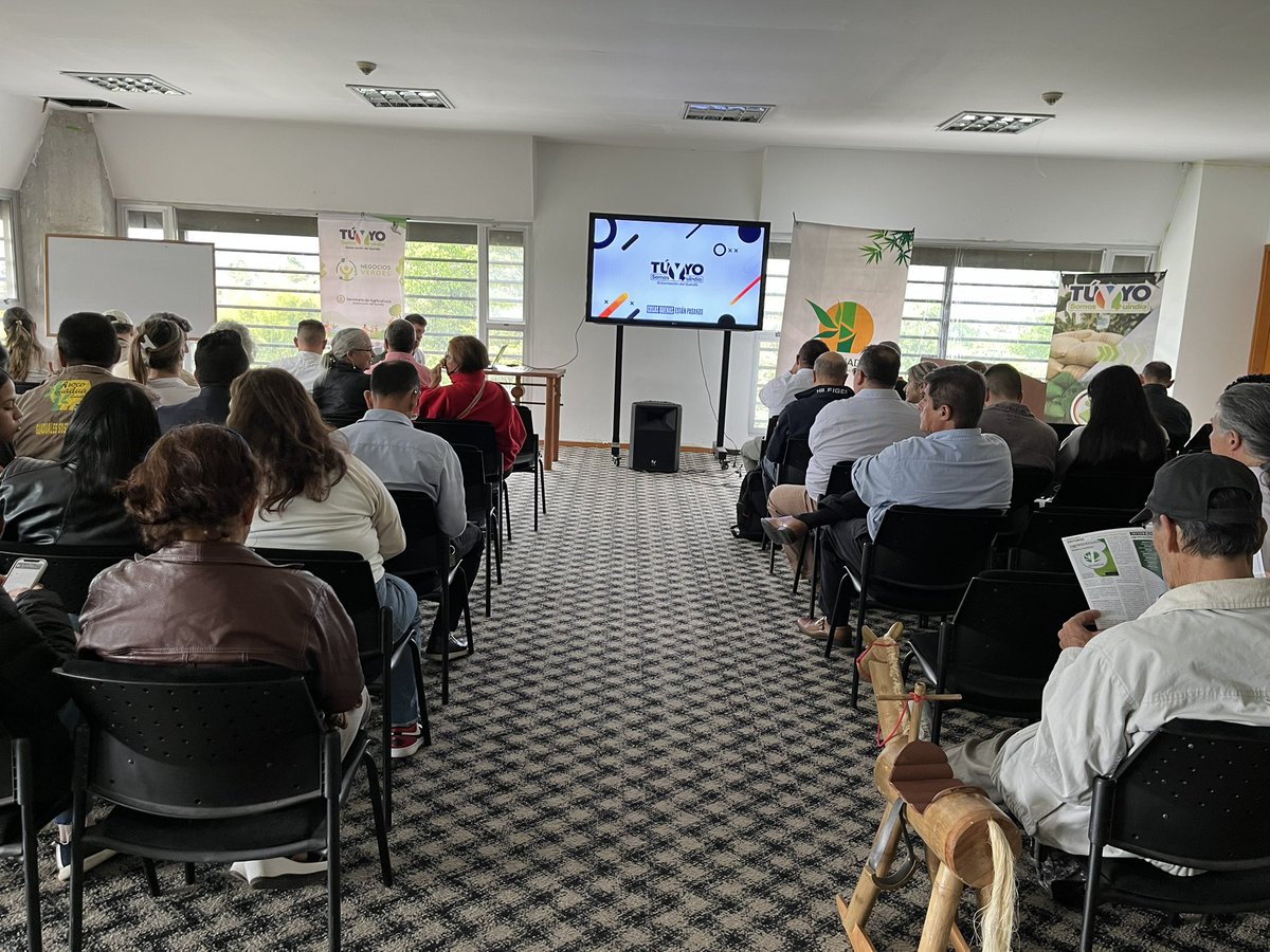 jdgiraldoll1's tweet photo. El SENA Regional Quindío, acompañando a la creación de la iniciativa Clúster de la Cadena de la Guadua para el Quindío , con la participación de la Mesa sectorial de la Cadena de la guadua del @SENAComunica @SENAQuindio https://t.co/B4NKO4Lzof