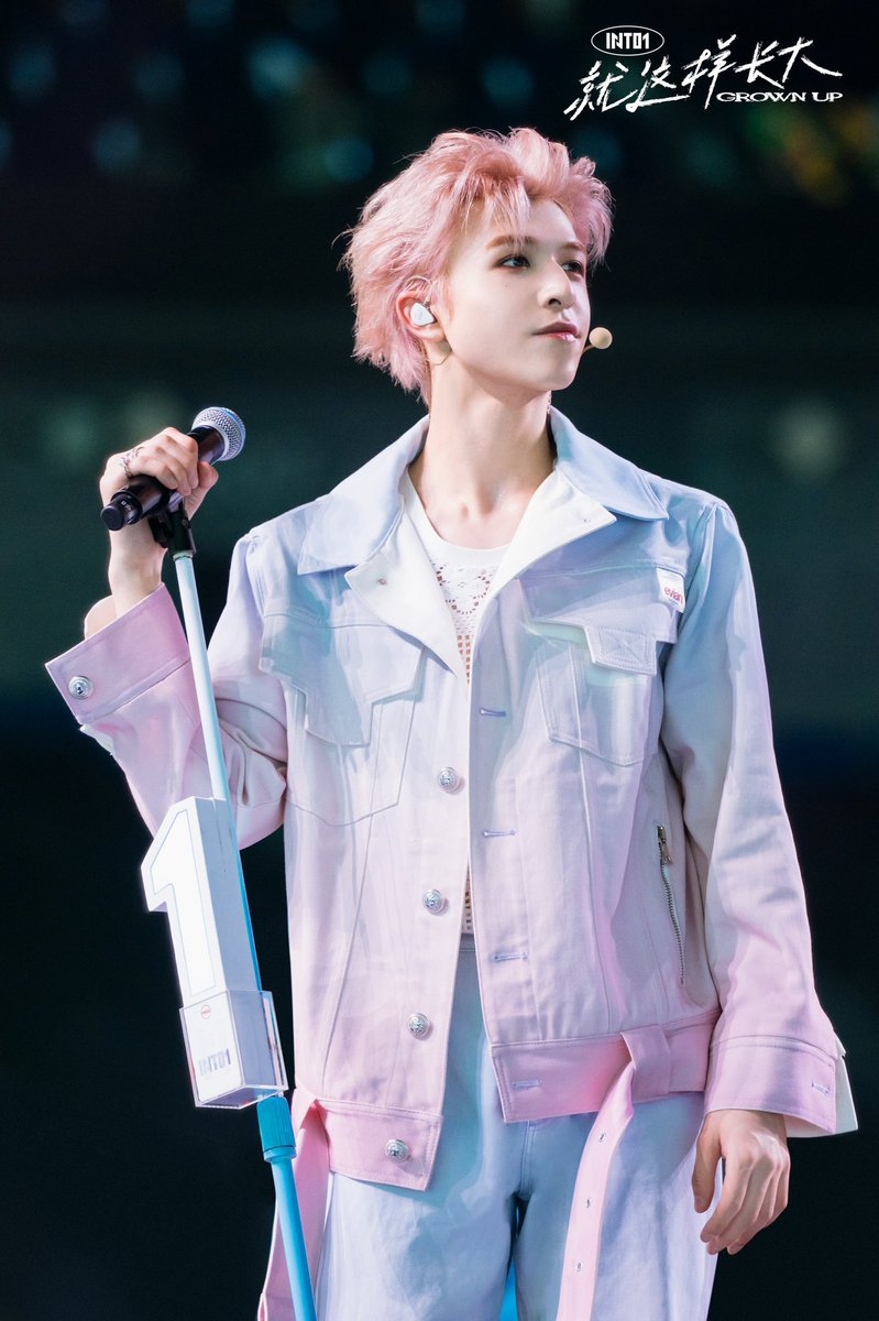 kimura_kenchin's tweet image. เปิดโหมดซึ้ง 1 วัน

PATRICK LET'S SOLO
#INTO1PatrickFarewell

แพทพูดตลอดว่าจะทำให้ทุกคนภูมิใจ อยากให้ทุกคนคิดไม่ผิดที่สนับสนุนแพท ในฐานะปลาดาวคนหนึ่งก็อยากบอกกับแพทว่า พวกเราภูมิใจในตัวแพทมาตลอด ทั้งในอดีต ปัจจุบัน และในอนาคต แพทมุ่งมั่นได้ พยายามให้เต็มที่ได้ตามที่แพทต้องการ…