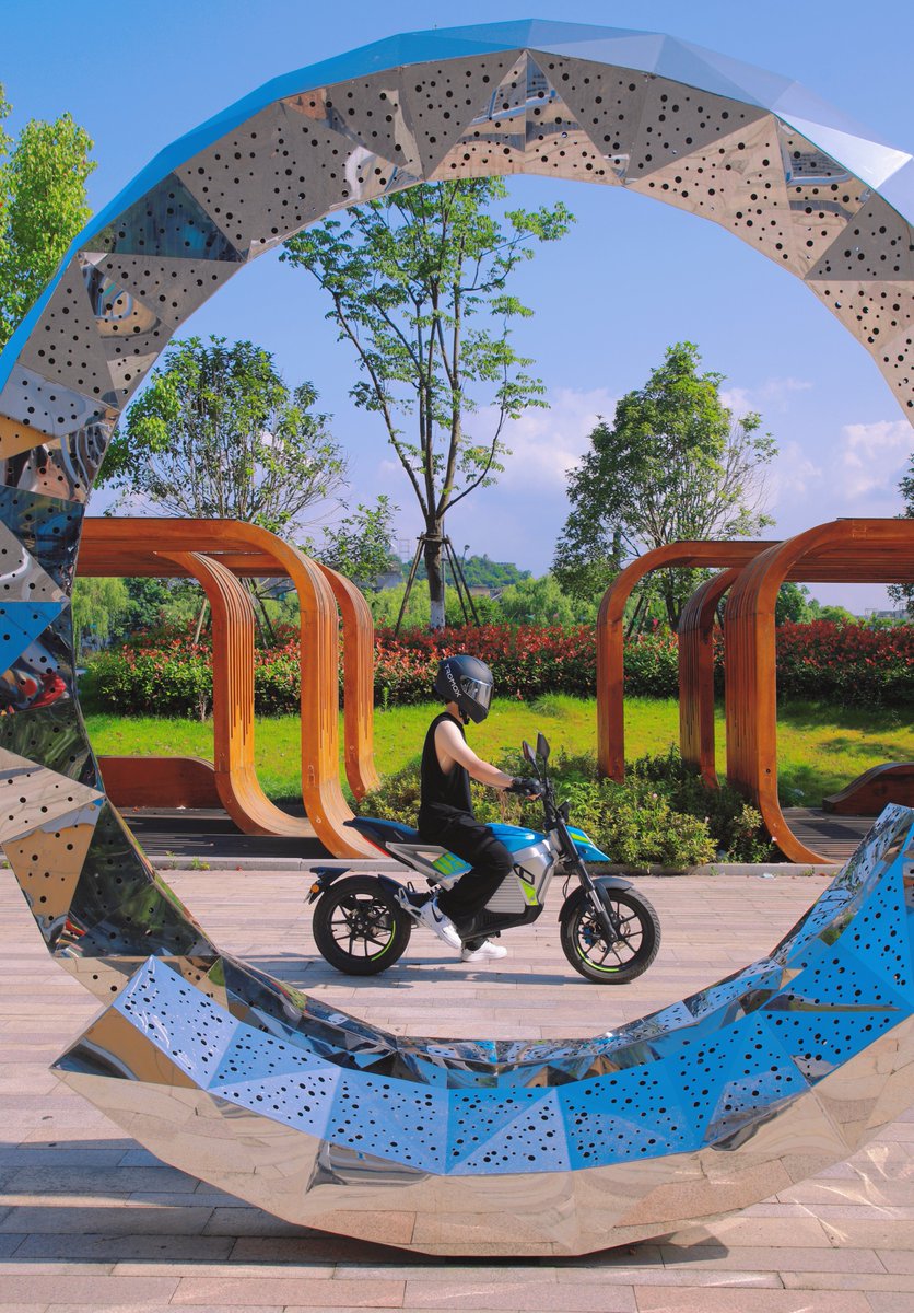 Tromox_official's tweet photo. Ready to take your adventure to the next level?
#UkkoS is ready. How about you?
#Tromox #ElectricMoped https://t.co/I0AO9gOId7
