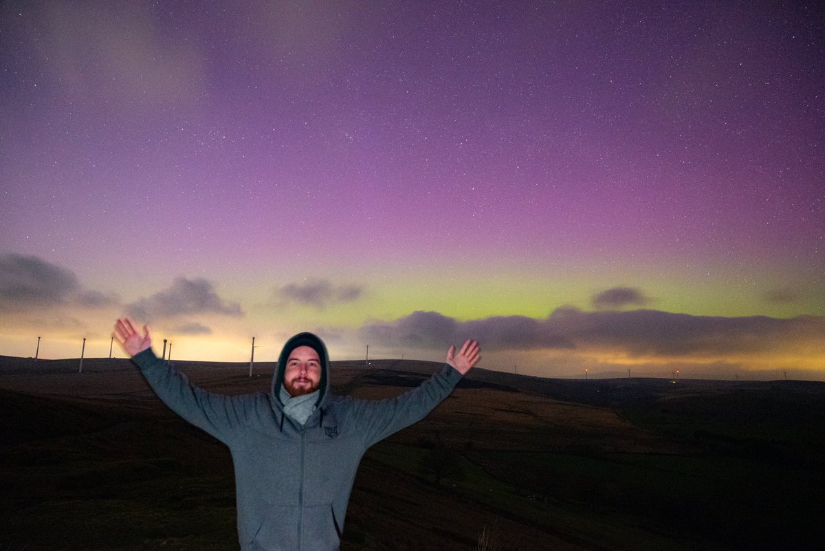 wodeontheroad's tweet photo. Cloudier this time but I did manage to get some more shots of the Northern Lights last night! Near Ammanford, Wales
#NorthernLights #aurora https://t.co/qgSG6EcXo2