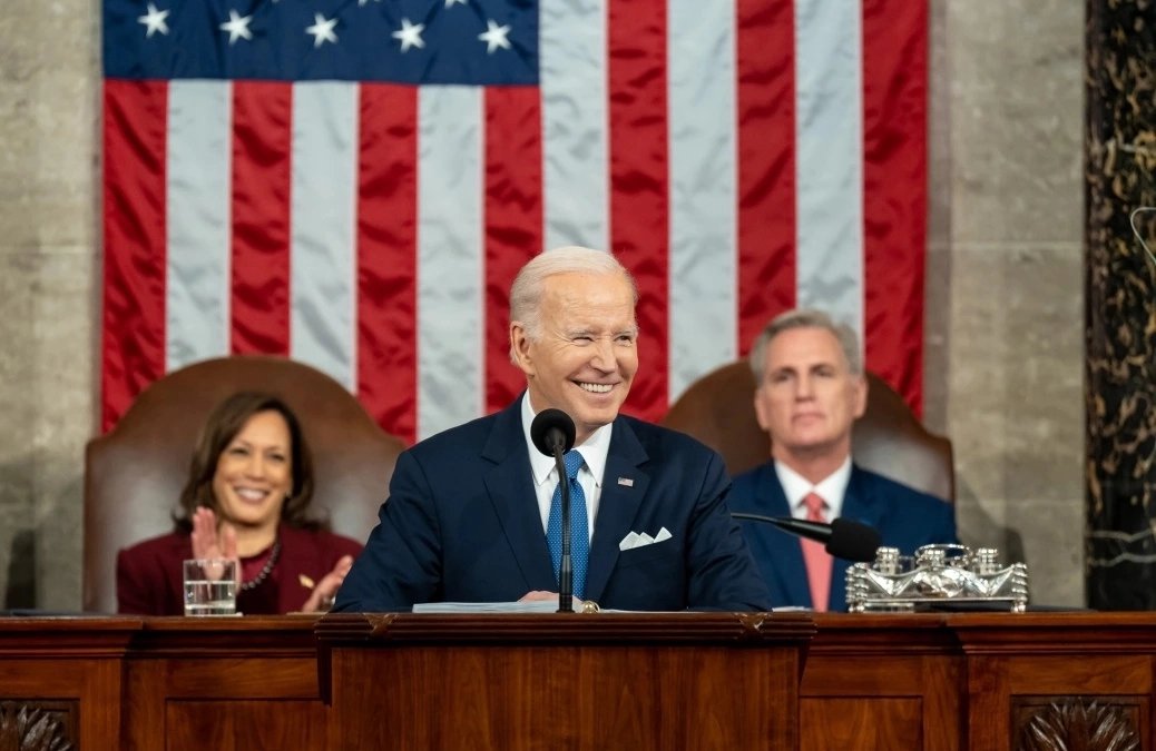 Techmastery_ru's tweet image. Интересно, что американцы используют искусственный интеллект для защиты национальной безопасности. Создание рабочей группы для изучения возможностей ИИ в этом направлении свидетельствует о серьезном подходе к вопросу. techmastery.ru/2023/04/24/%d0…