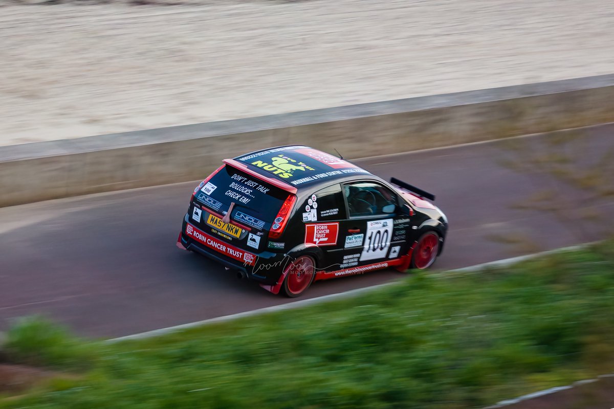 PhotographyMoo's tweet photo. Got to go see a couple of stages at the #corbeauseats rally, over the weekend. It was brilliant to get out and see some racing. 2nd day was a bit wet but still made for some good pics
#motorracing #corbeauseatsrally #classicracing #rally #tendring #chelmsfordmotorclub #ford https://t.co/Rh78FR0GWn