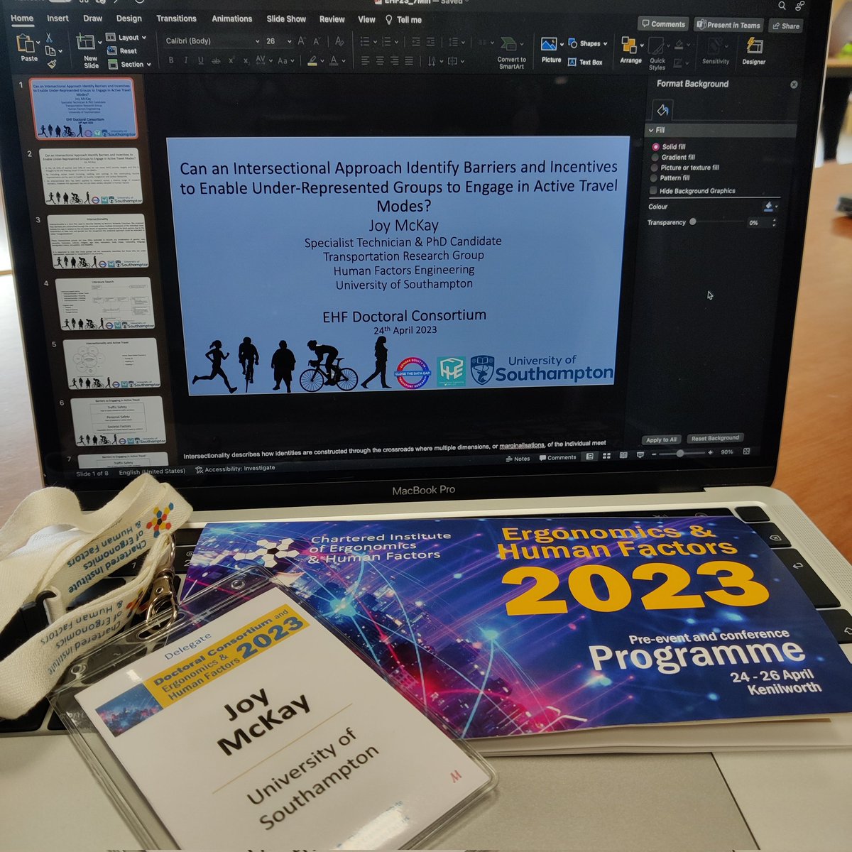 <a href="/JoyStixxx/">Joy Stixx</a> is taking part in the Doctoral Consortium at  #ehf2023 today discussing their work looking at how #HumanFactors and #intersectionality can increase Active Travel uptake
#ehfcareers #ciehf