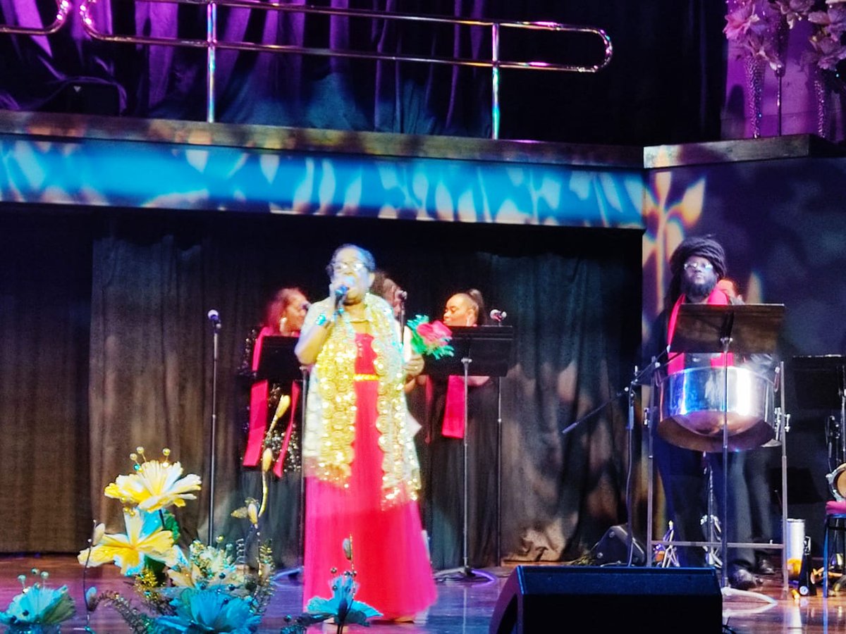 embTT_ve's tweet photo. Resounding concert entitled Divas of Parang by the Nat'l Parang Association of #TrinidadandTobago #NPATT @ Central Bank Auditorium last night,where 13 amazing singers were accompanied by the Nat'l Parang Orchestra of TT. #Venezuela Ambassador Álvaro Sánchez was honoured to attend https://t.co/lX9RjqUdXp