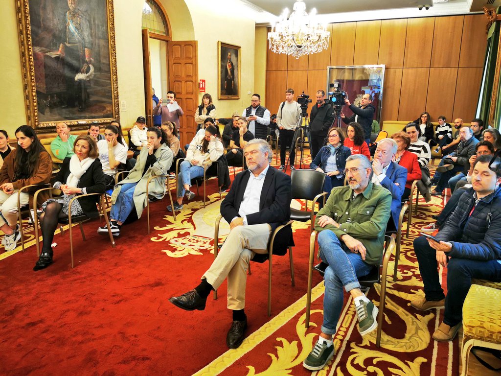 Nuestra <a href="/tashuca/">Tasha lee</a> anuncia en el Ayuntamiento de <a href="/gijon/">Gijón/Xixón</a> su retirada del hockey sobre patines.

Muchas gracias por todo lo que has dado a este deporte, a esta comunidad y a todas las personas que han pasado por el club.

¡Te deseamos lo mejor, Tasha! 😥