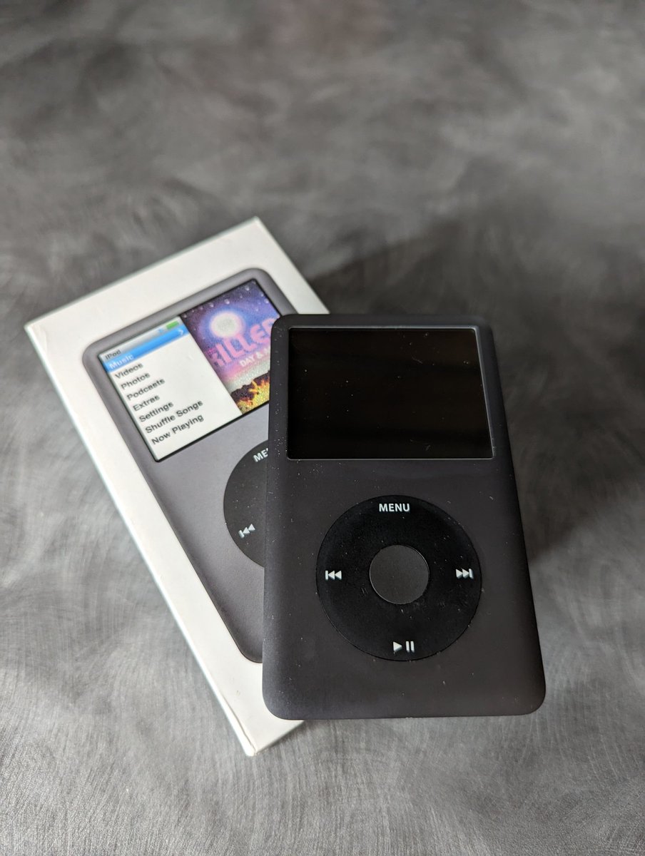 DavidN7SR3's tweet image. Just found this while rummaging about, nearly went out with the rubbish 🤦🏻 #classictech #ipodclassic