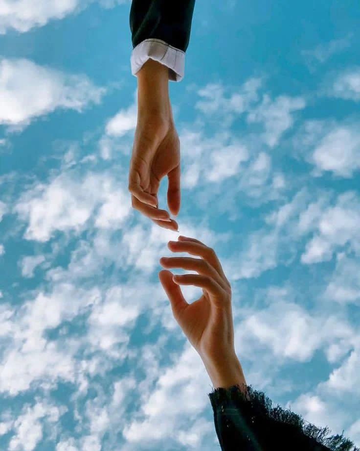 emryldzzm's tweet photo. Seni dünyaya bağlayan insanı bulduğunda, 
farklı biri oluyorsun. Daha iyi biri.. https://t.co/auwpKKjiKK