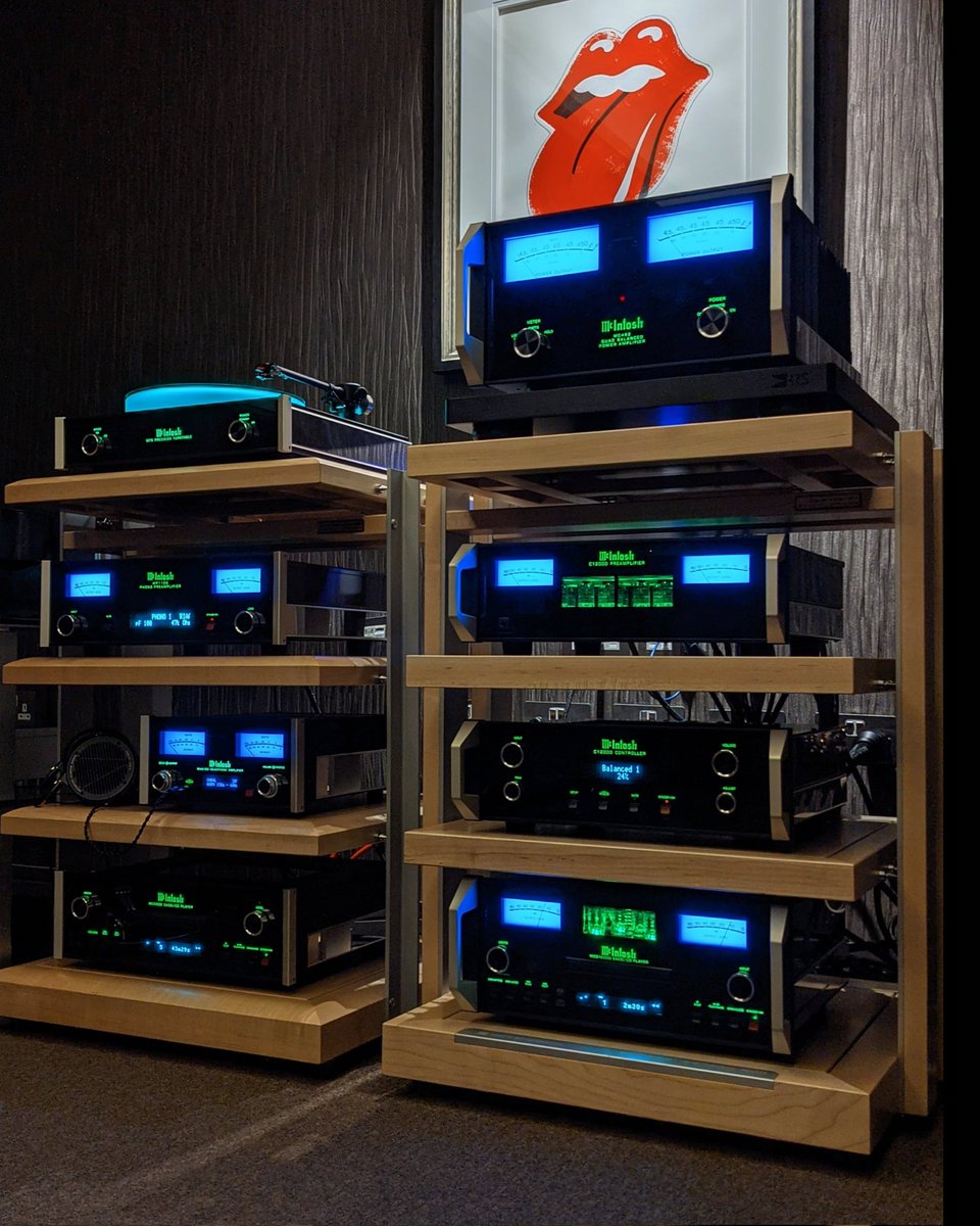 kjwestonelondon's tweet photo. Quite the #McStack we have set up for today. What a way to start the week with the legendary blue lights of @mcintoshlabs. We are using this system with Magico S1 mk II speakers. https://t.co/PPXbXlfSlf