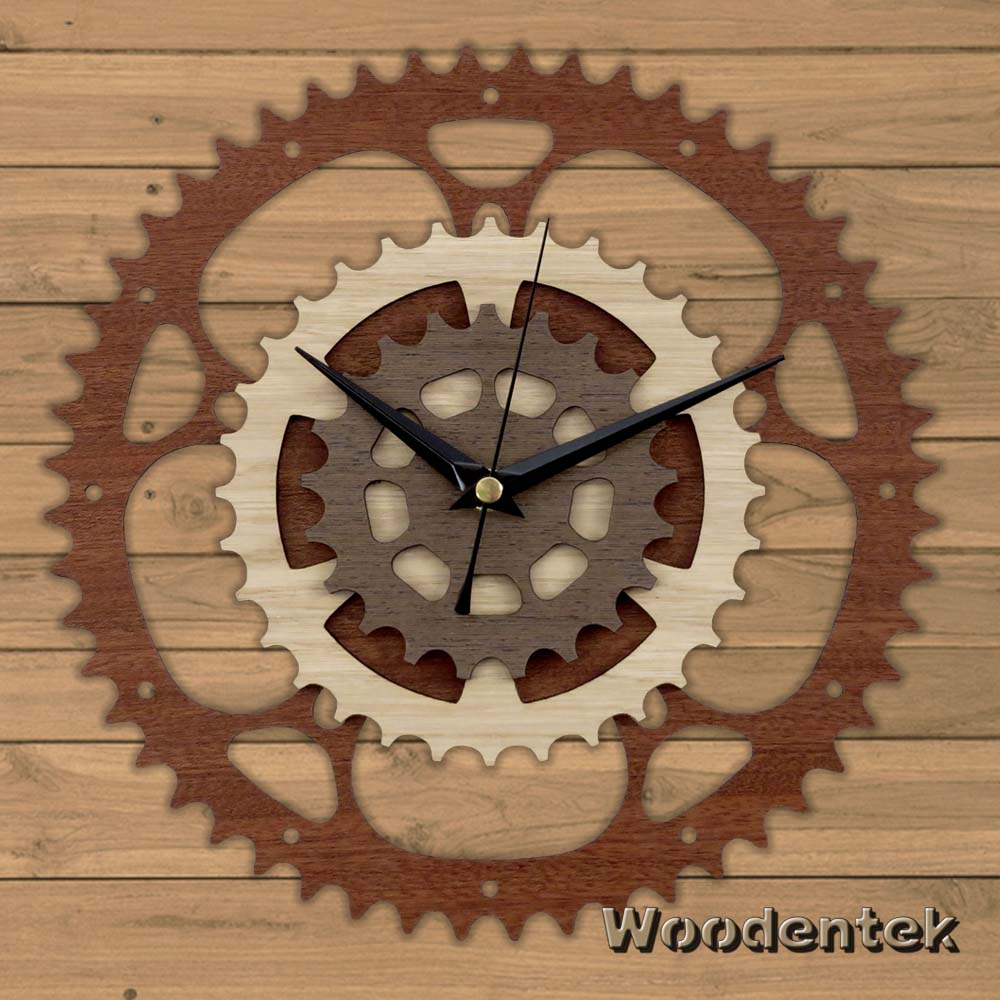 woodentek's tweet image. Handmade #Gears wooden clock #Bike. We created the original clock; don't buy Chinese copies (sometimes they even use our photos to hide their low-quality cheap copy!). #chainset #etsyseller - WorldwideShipping   etsy.com/listing/473672…