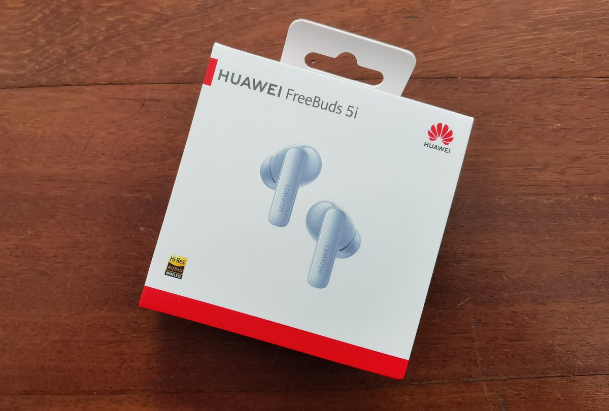 Muchas gracias a <a href="/CristinaIsidoro/">Cristina Isidoro</a> en particular, y a <a href="/HuaweiMobileESP/">Huawei Mobile España</a> en general, por seguir acordándose de mí el día de mi #cumpleaños. Las colaboraciones terminaron, pero la amistad perdura. Os echo de menos ❤️