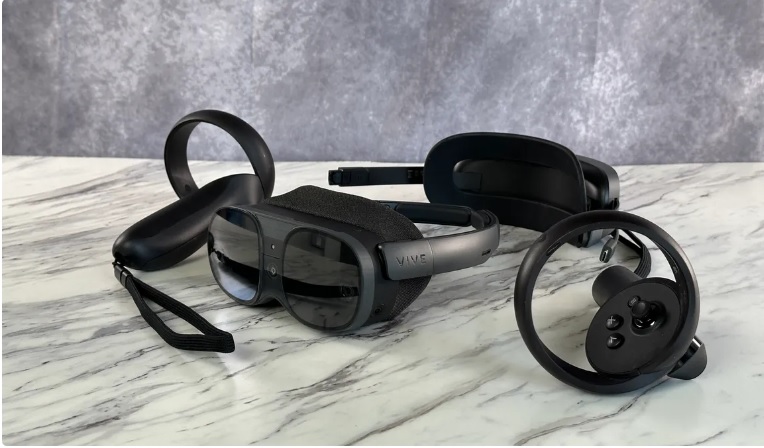 EcliksNg's tweet photo. Vive HTC XR Elite: New and evolving VR headset. A pair of the HTC Vive XR Elite is the next generation of VR and AR, reason being that it has got small bug-eyed, glossy goggles. https://t.co/xrLmx6kzjA #Mixedreality, #VRcontrollers, #VRhardware, #VRheadset, #HTCViveXRElite https://t.co/eZHnhIkFrd