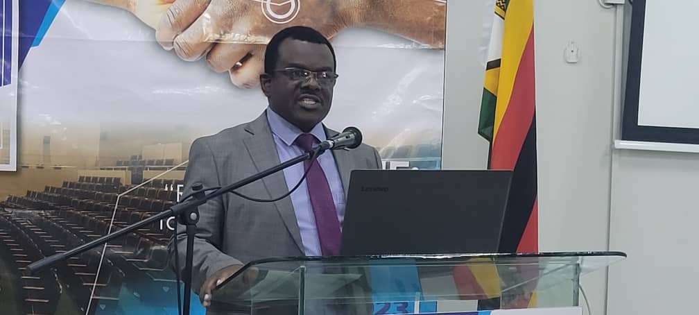 ChronicleZim's tweet photo. Presenting now professor Paul Mapfumo,  National Manpower Advisory Council (NAMACO)  in Human Capital Development  chairperson. He starts by acknowledging role played by Zimpapers in bringing various sector players for an important engagement.
#TourismTertiaryZW https://t.co/ZGl6J1dF3N