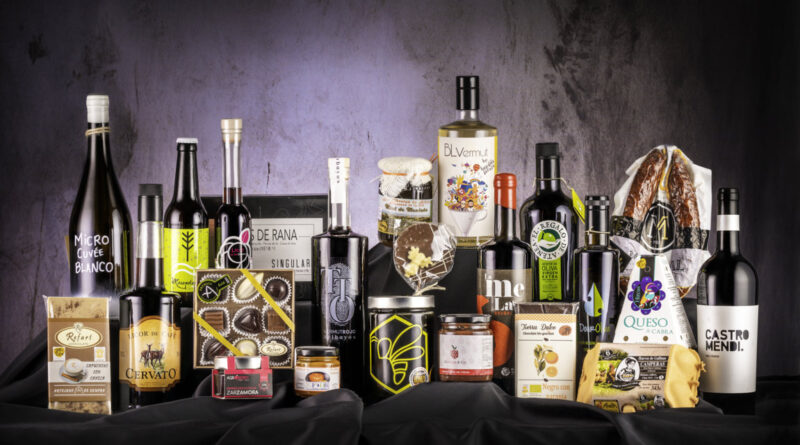 origenonline's tweet photo. REPORTAJE 📰 Exquisiteza: Productos gourmets de #Zamora. 🎖️
Descubre a los productores de #Exquisiteza aquí ⬇️
https://t.co/JavCMDqYn3
#SomosORIGEN
@alimentoszamora @dipuzamora @ZamoraSpain @Agroberry_N @Zcervezartesana @licor_cervato @Grenoucerie @Cepasdlaculebra @quesohircus https://t.co/Zi2dRRB7Si