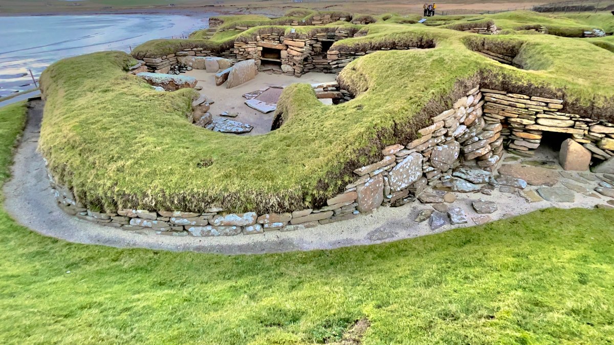 Flyin_Kakapo's tweet photo. Vetus-
Ancient-
#SkaraBrae #neolithicvillage #orkney
@365_in_2023
#365in2023
#365in2023dailyprompt https://t.co/fSv7HywLMd