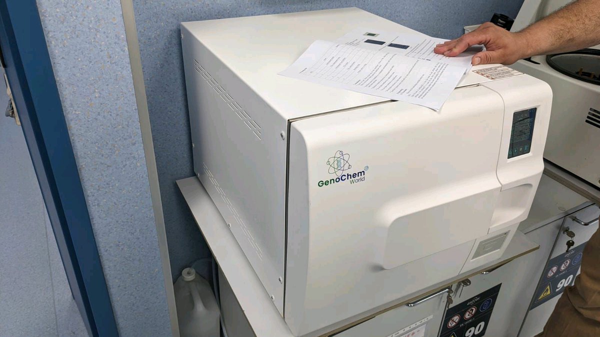 genochem's tweet photo. Hoy hemos instalado incubador agitador y autoclave de 
sobremesa #marca #GenochemWorld Instituto de Biomedicina de Valencia @IBV_CSIC en el laboratorio del Dra.Susana 
Rodriguez-Navarro 
#agitacin #incubador #autoclave https://t.co/Xfbgj3iRJ2