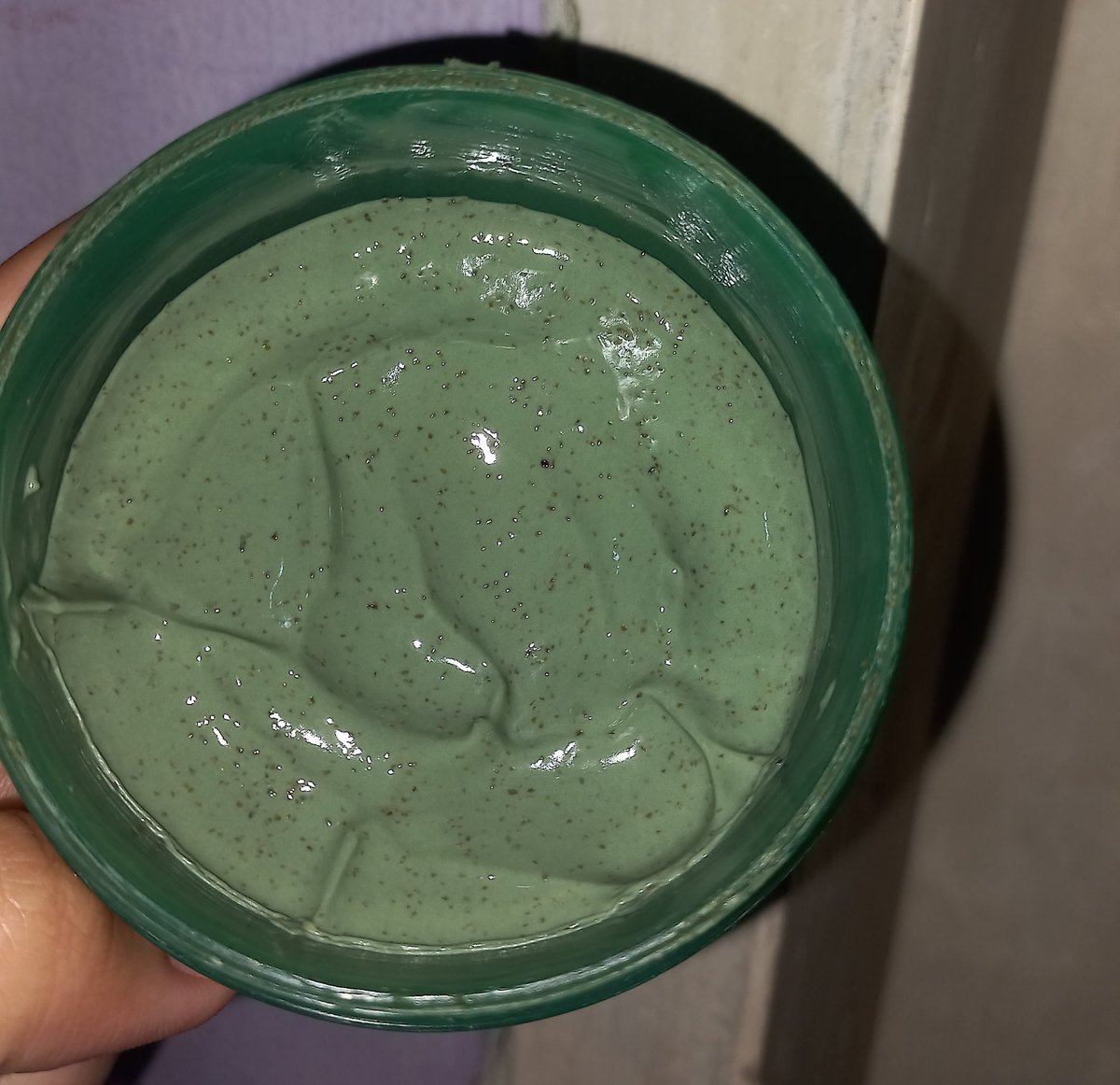 💫Another tips:
`☆•Kurangin minum &amp; makan yang manis
`☆•Workout atau olahraga, aku biasanya workout chloe ting &amp; sepedaan
`☆•Banyakin minum air putih
`☆•Maskeran‼️

aku pakai masker mugwort dari elformula, super worth to buy

°•Mugwort Elformula; shope.ee/9UVaYvmXsT