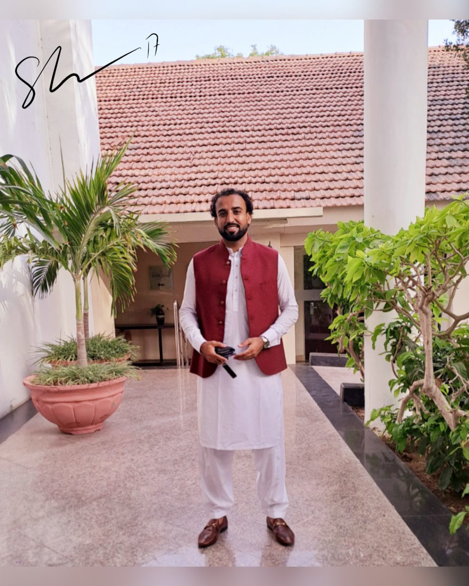 SaddamSH17's tweet photo. عیدآزاداں شکوہ ملک ودیں ۔عید محکوماں ہجوم مومنیں.
اگر صاحب علم ہو تو بتاو ایسے بھی عید ہو جاتی ہے.🖋
#eidoutfit #SH17 #eid2023 #livewithrespect #everychildisimportant #education #youth #legend #footballinspiration #ireadabookeveryday📕 https://t.co/GFypy8PvbT