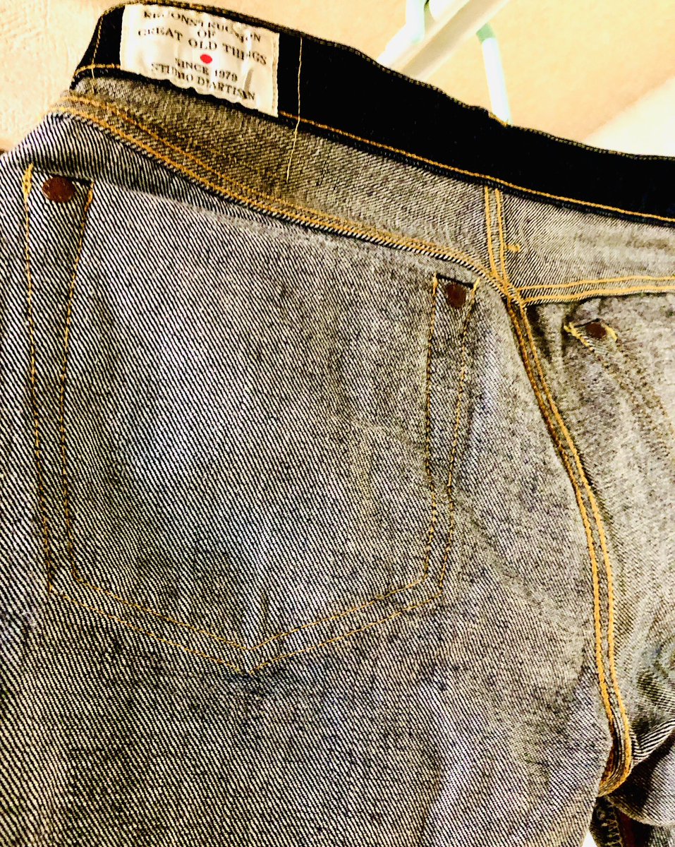 kunn_denim's tweet photo. #スタジオダルチザン #sd107
洗って干してる時ってなんか新鮮で
何回も見てしまう笑
裏側にタグとかあるとなおさら
隠しリベットも萌えポイント
耳の感じとか、耳が閉じてないかとか
大丈夫か?
いや!そんな人もいるはず
#ダルチザン https://t.co/rOGNyAfZ1b