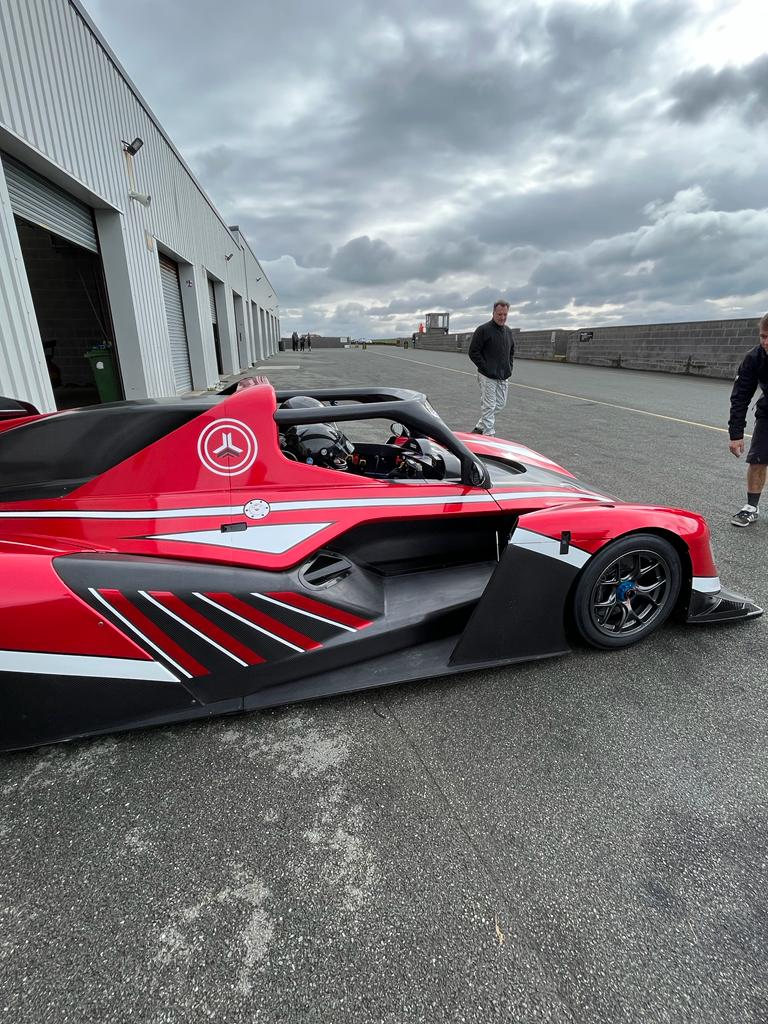 RevolutionRace1's tweet image. @RevolutionRace1 are at @angleseycircuit today at a @RMATrackDays.  

We have Randal Hockey &amp;amp; Karsten Schroeder in their 500SC, with driver coach Gary Marsh. 

First time Karsten has been in the car, we are looking forward to his feedback! 

#revolution #racecar #angleseycircuit