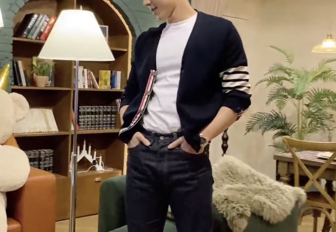 슴가만 팽팽하노ㅋㅋ