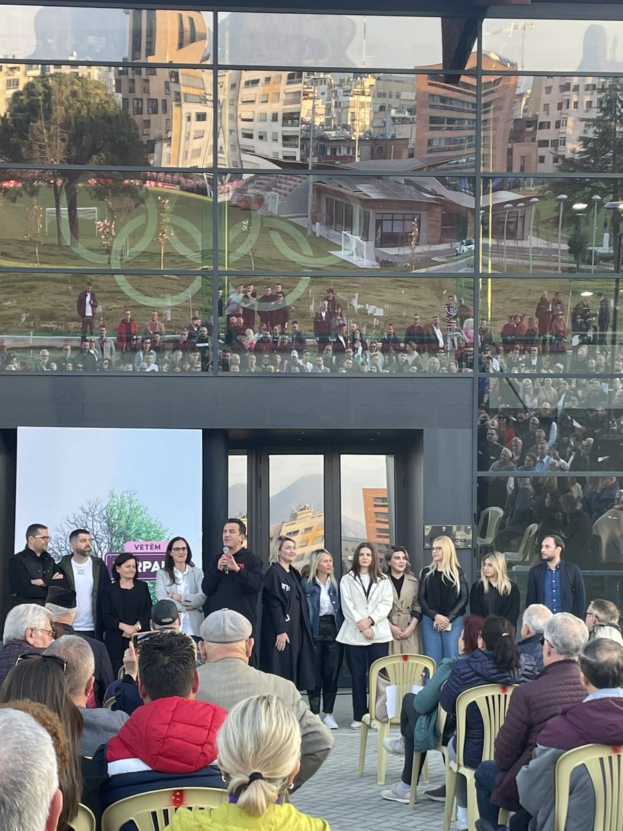 Helena_kace's tweet photo. Me skuadrën e Fres Njësia 5, vazhdojmë fushatën tonë të gjelbër për një fitore të padiskutuar 🌳💪🏻. https://t.co/bERKyXIY80