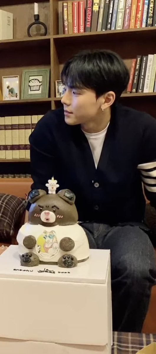 솔직히 청순..?한데?ㅋㅋ