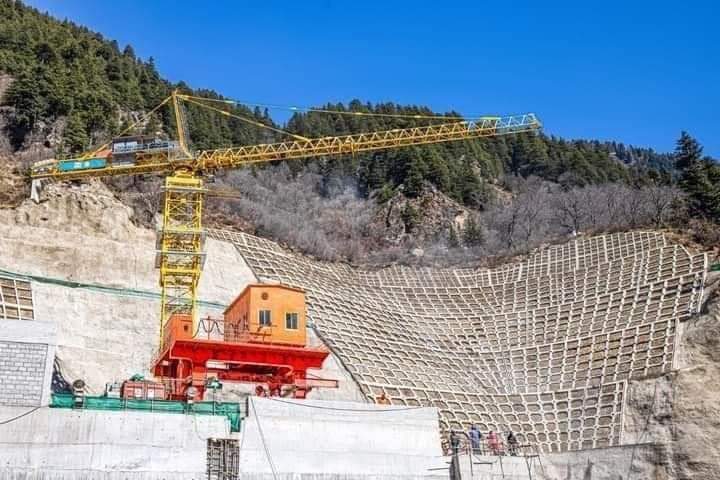CPEC_UPDATE's tweet image. Progress Update on 884MW Suki Kinari HPP: 90% construction work completed, water intake facility completed, N15 alternate road along with tunnel completed, total investment $2bn by Energy China and CGGC. #CPECMakingProgress #cpec10y #bri