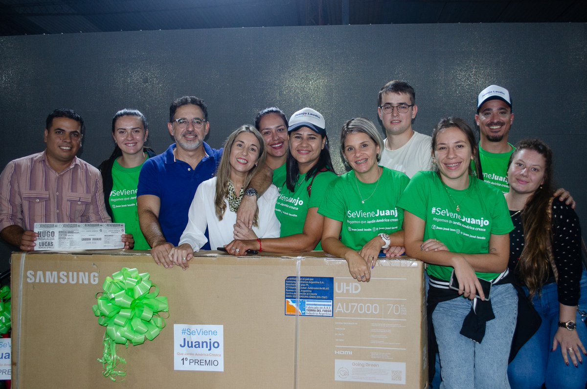 Waltercho69's tweet photo. #SEVIENEJUANJO @rovira_carlos @passalacquaok @lucasaromero @virginia_kluka @jovconrovira @MUR_ADN @FRdelaConcordia @RMarcenuk @Nereak @fabianarivas111 #LISTA900 https://t.co/9Q2YMAnH2D