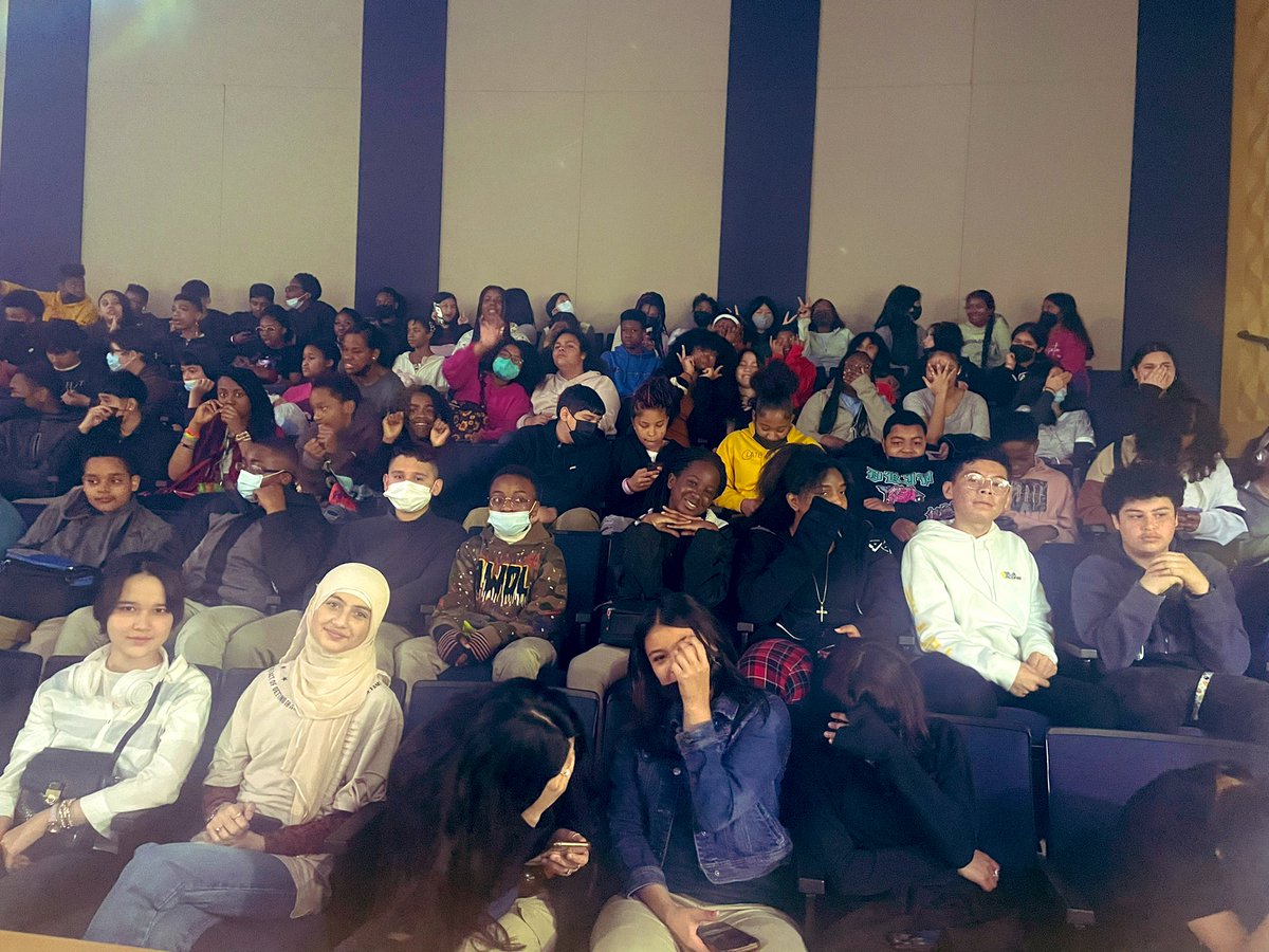 MrsCFButler's tweet photo. “Motown & Mo’ directed & produced by @CHFlowersHigh Ms. Shanelle Ingram & she did it again! I’ve been taking students 6+ years & each time we are left speechless. Setting the bar high for #PGCPS #Drama #CreativeArts
#InnerState24 & @GreenbeltMiddle Thanks you!! https://t.co/9F2ilzJFKl