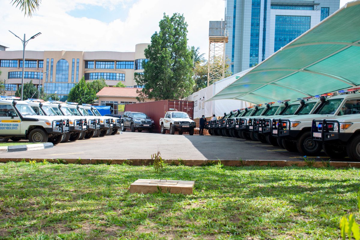 33 type B ambulances have since been received at the Ministry and another 5 ambulances (3 water boat intensive care ambulances and two type C road intensive care ambulances
#UgandaHealthExhibition #MoHdelivers